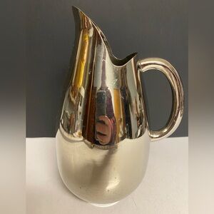 Designco Silver plated Round Beverage Pitcher